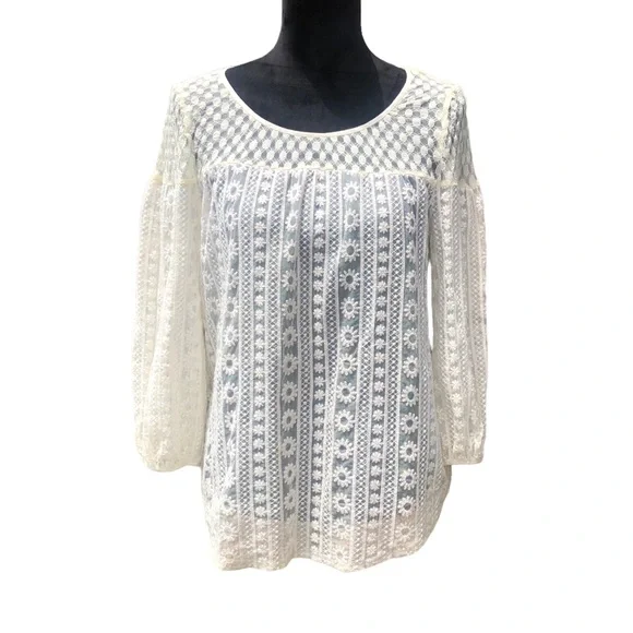 Altar’d State Double Lace Top size Small - Picture 4 of 10